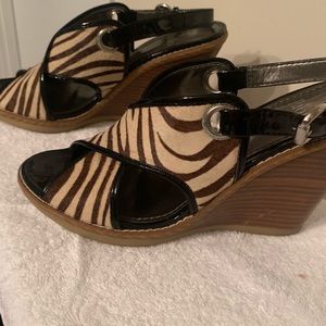 LINEA PAOLO ZEBRA PONY HAIR WEDGE SANDALsz 9